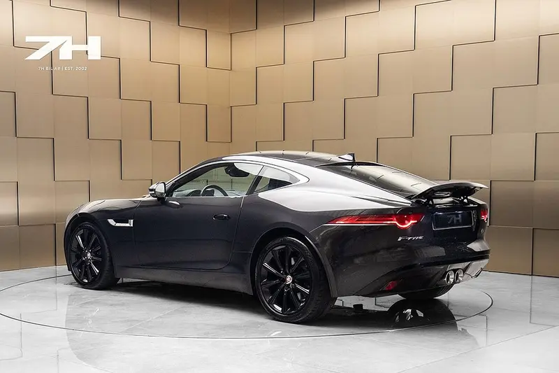 Jaguar F-Type 2016