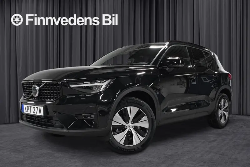 Volvo XC40 2025