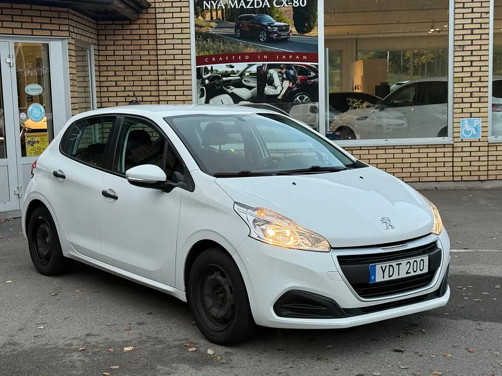 Peugeot 208 2016