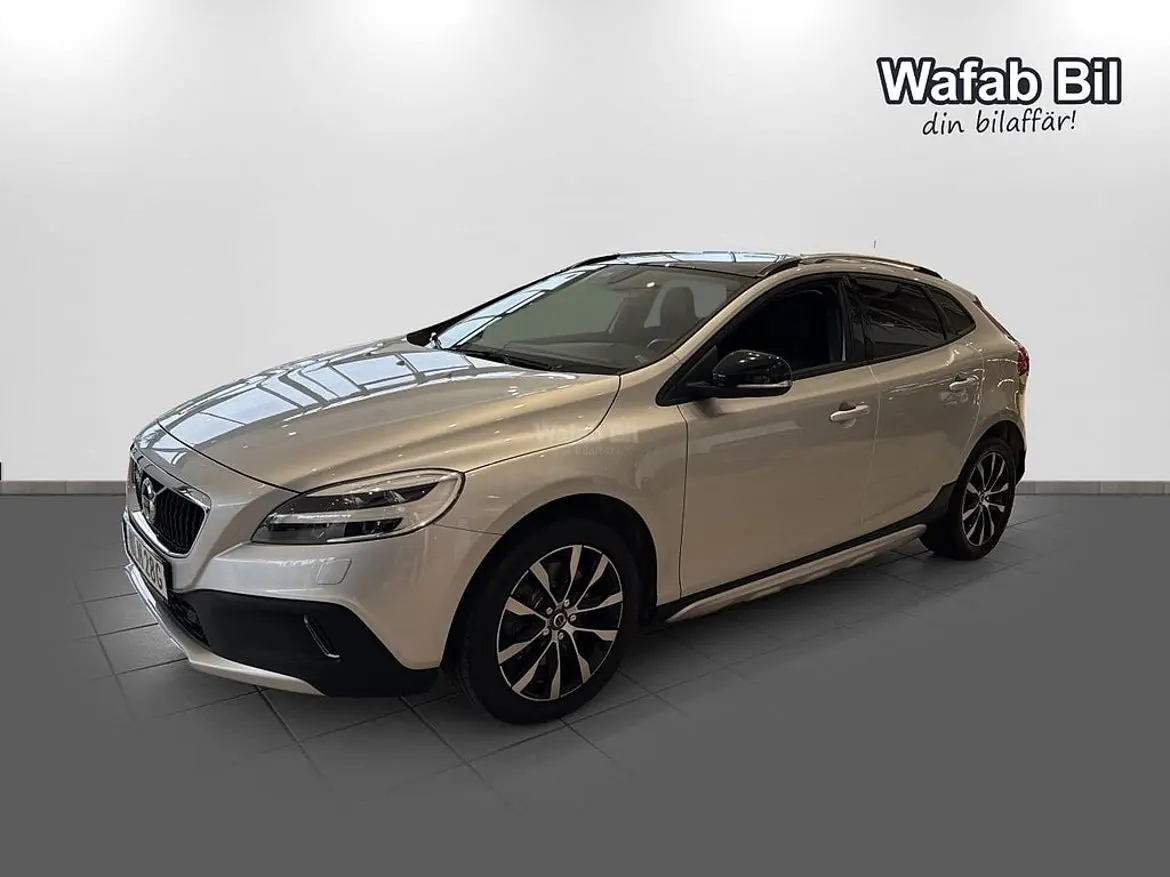 Volvo V40 2019