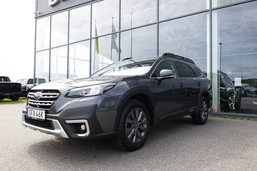 Subaru Outback 2025