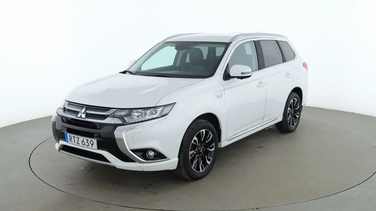 Mitsubishi Outlander 2016