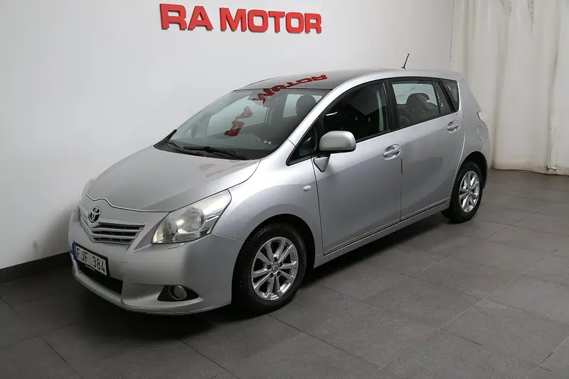 Toyota Verso 2010
