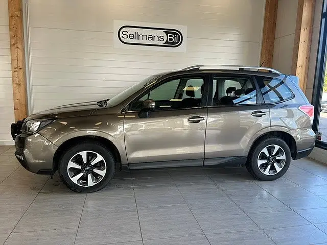 Subaru Forester 2016