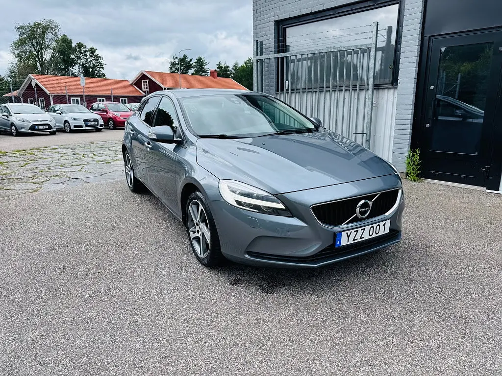 Volvo V40 2018