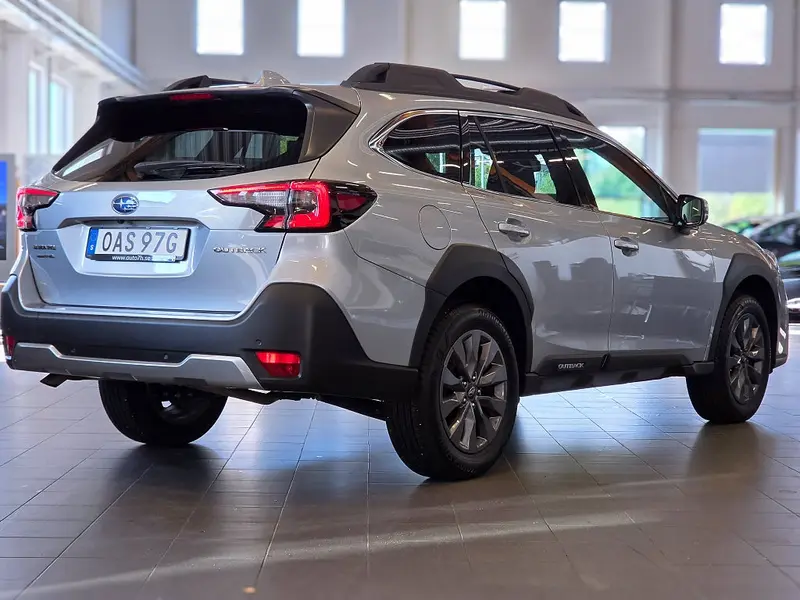 Subaru Outback 2025