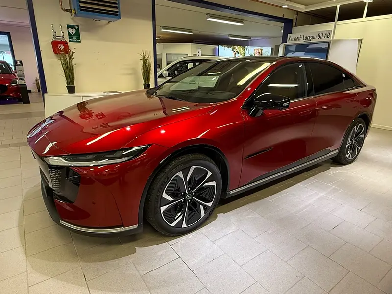 Mazda 6e 2025