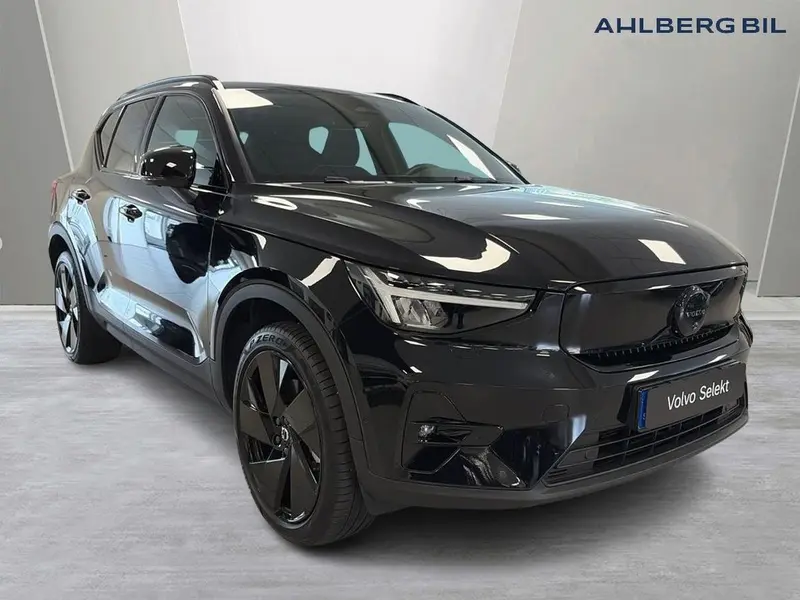 Volvo EX40 2025