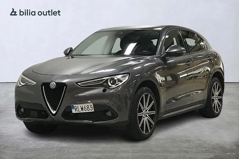 Alfa Romeo Stelvio 2017