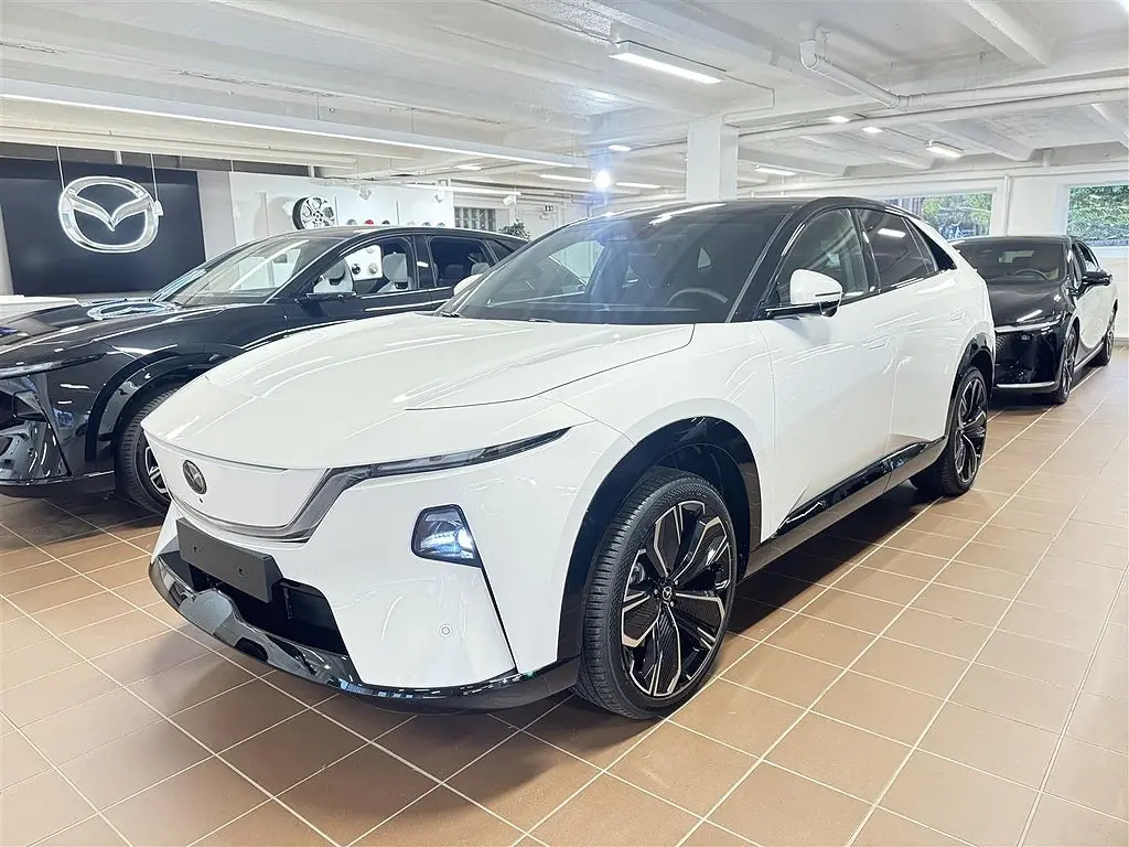 Mazda CX-6e, 2026