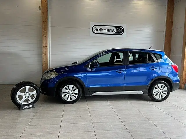 Suzuki S-Cross 2014