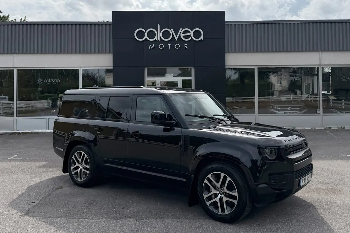 Land Rover Defender 2023