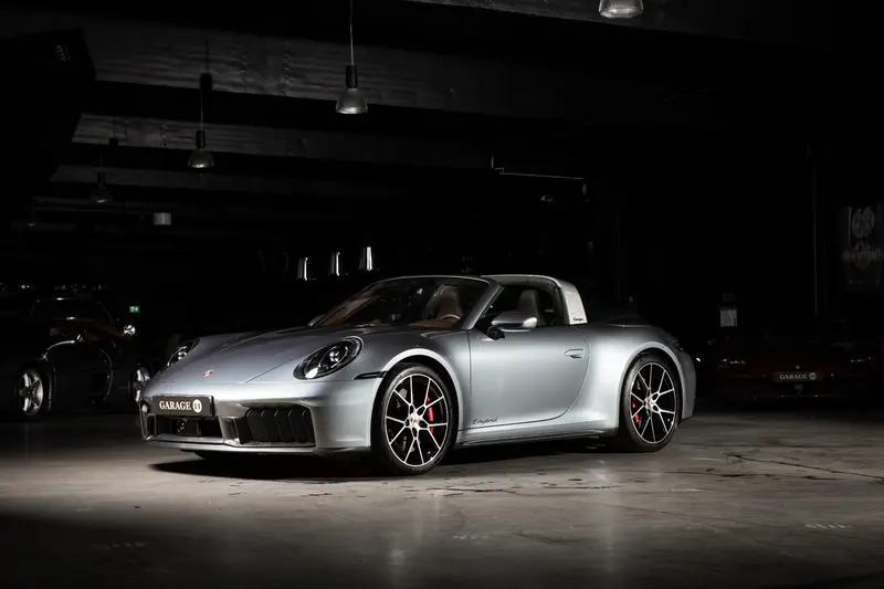 Porsche 992 2025