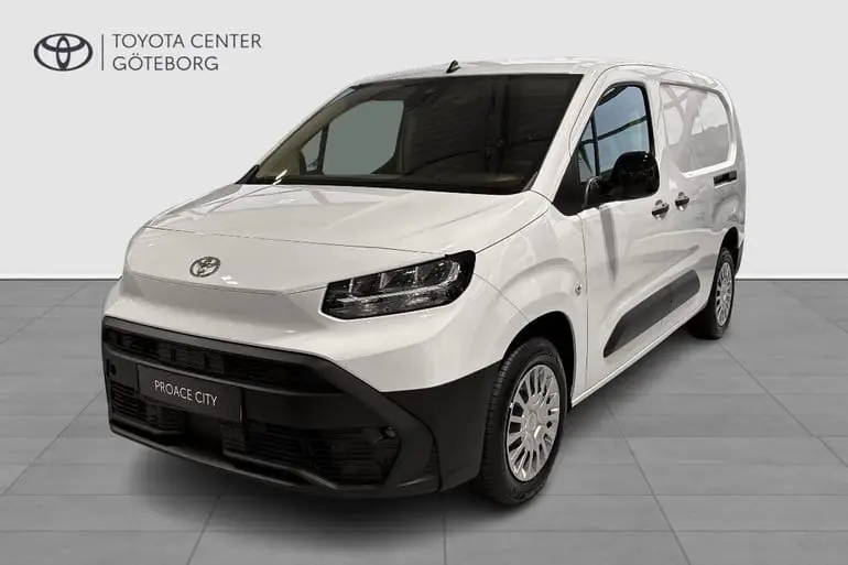 Toyota ProAce City 2024