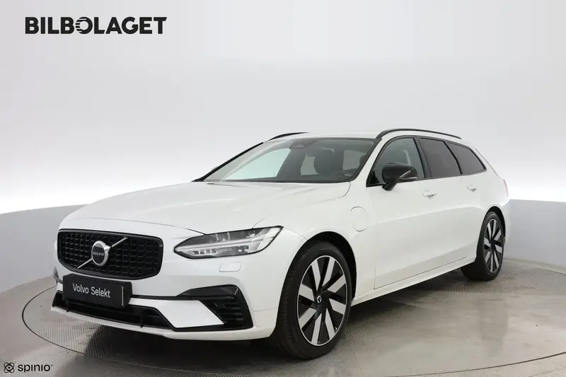Volvo V90 2025