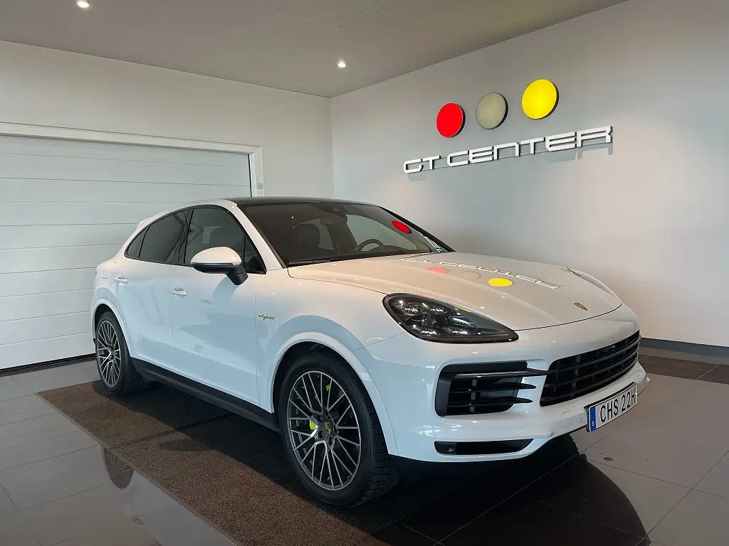 Porsche Cayenne 2021