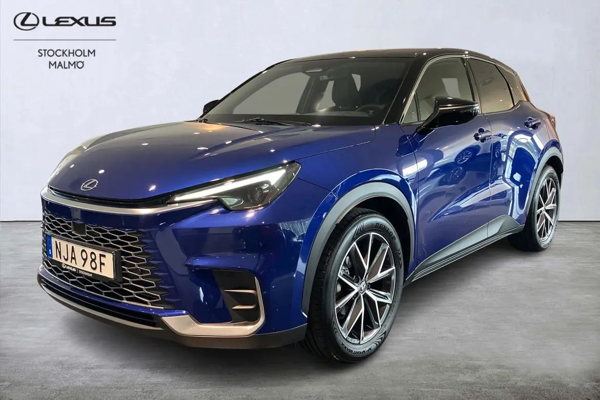 Lexus LBX 2025