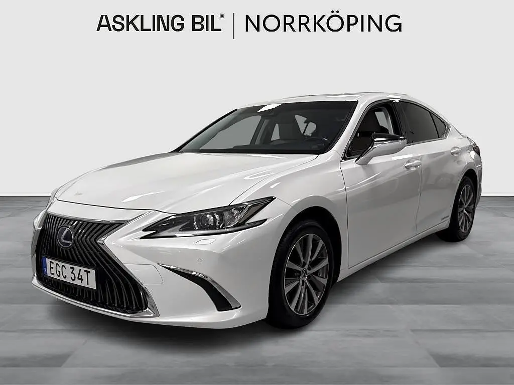 Lexus ES 2020