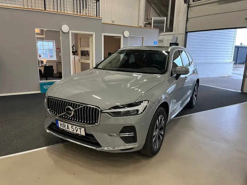 Volvo XC60 2025