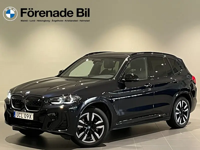 BMW iX3 2024