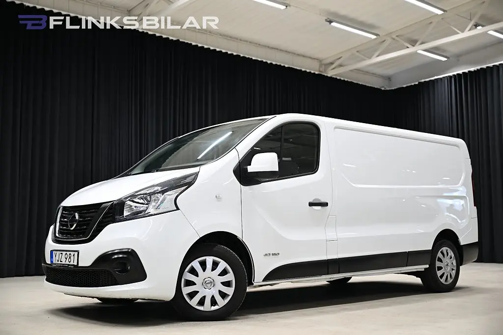 Nissan NV300 2017