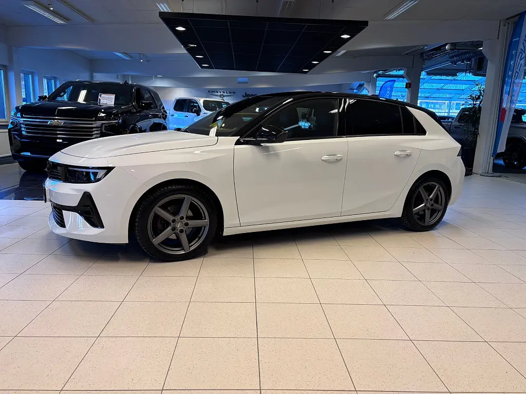 Opel Astra 2022
