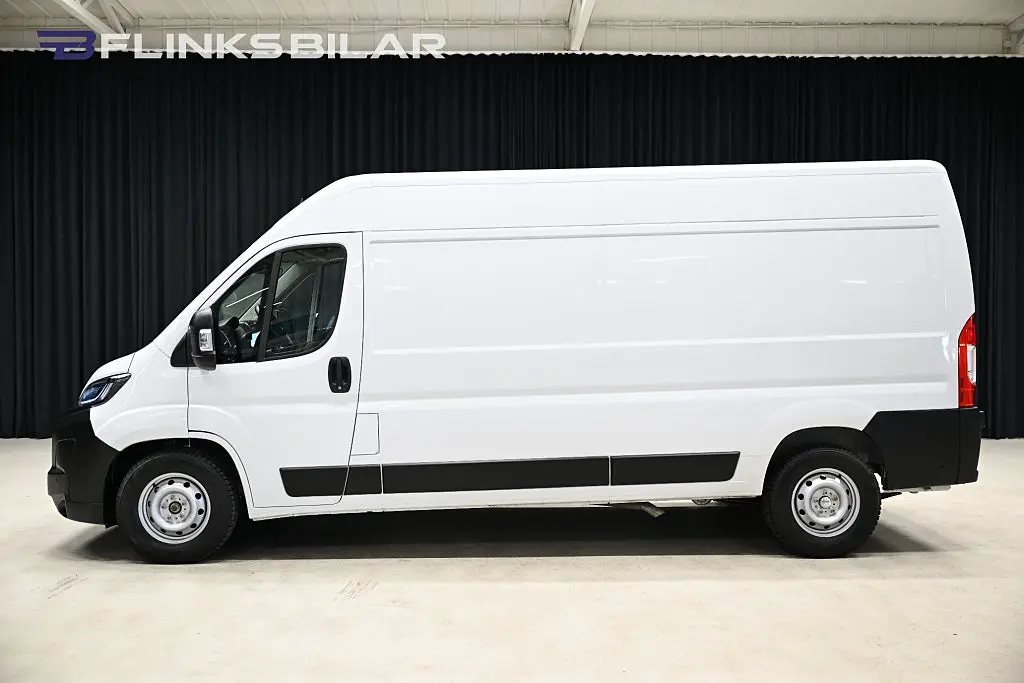 Opel Movano 2024