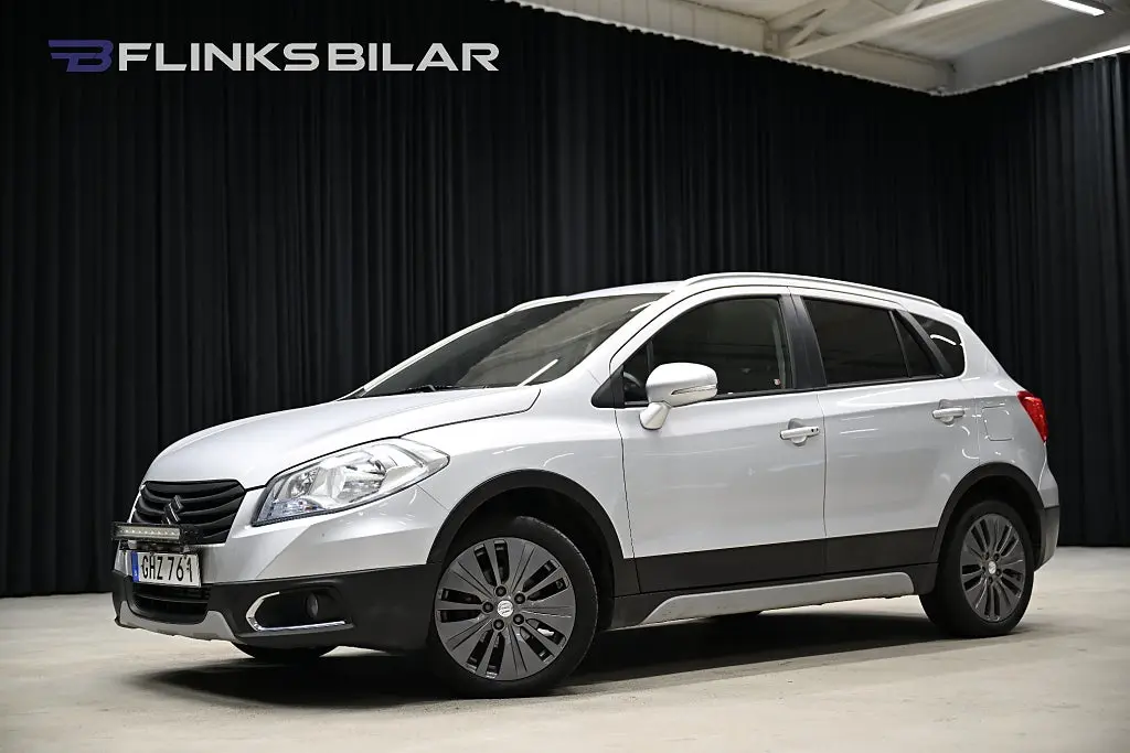 Suzuki S-Cross 2015
