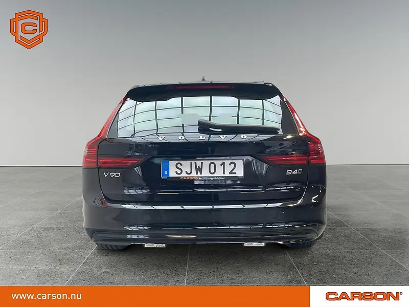 Volvo V90 2022