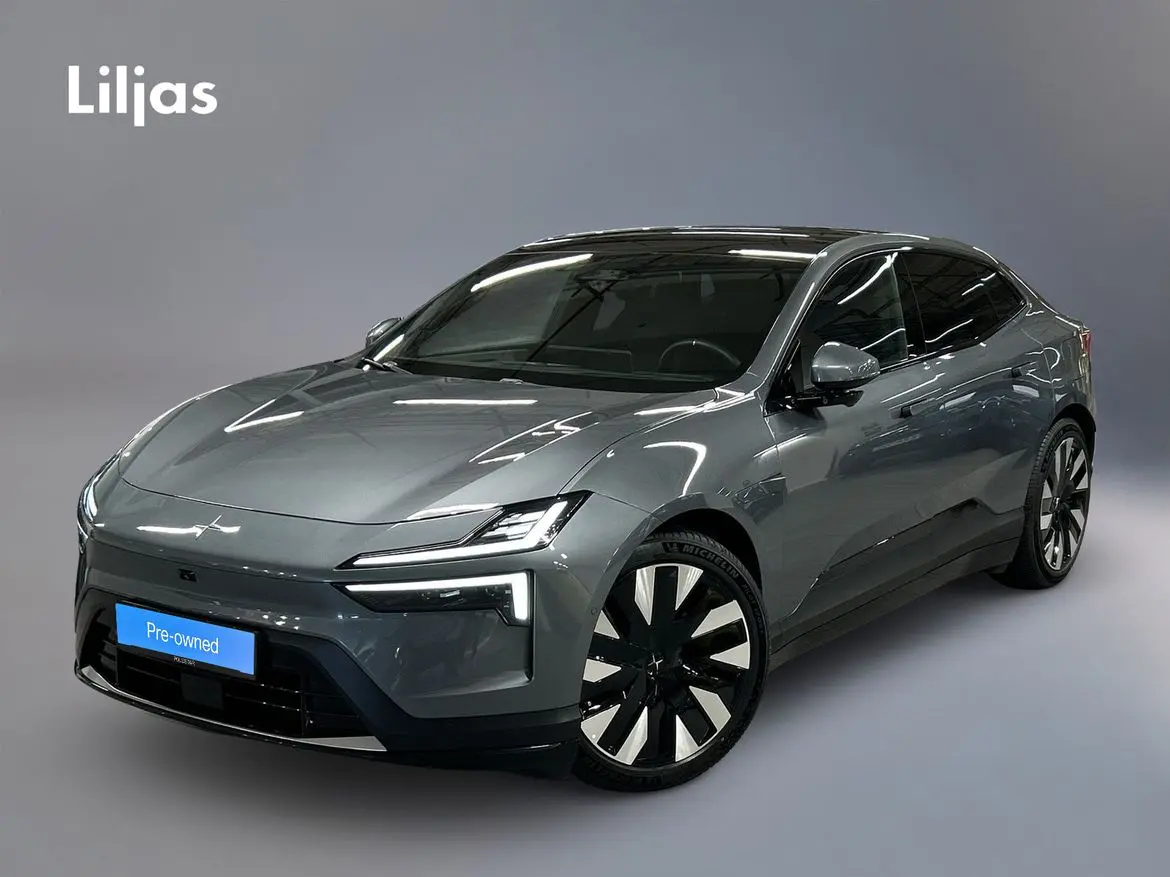 Polestar 4 2025