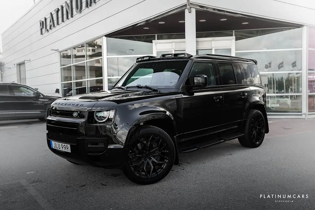 Land Rover Defender 2025