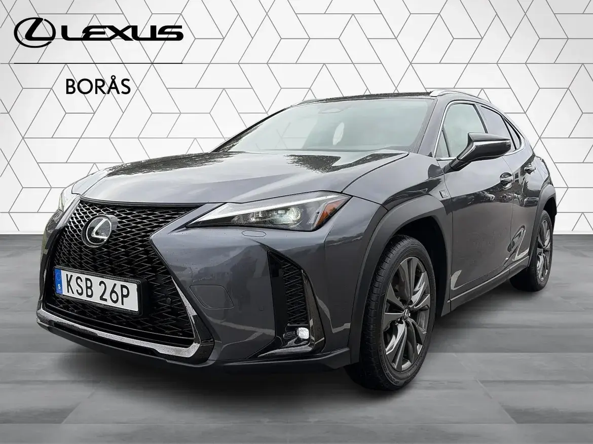 Lexus UX 2025