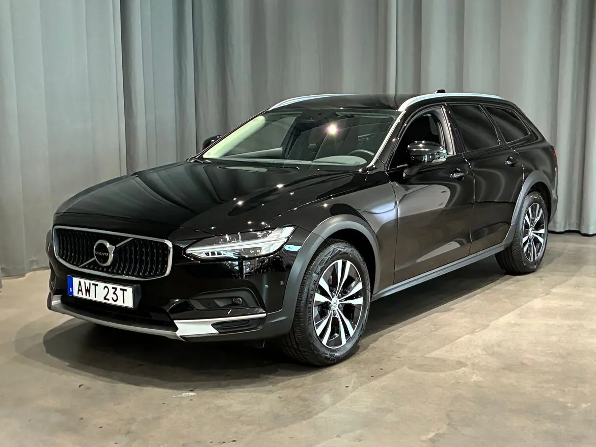 Volvo V90 2023