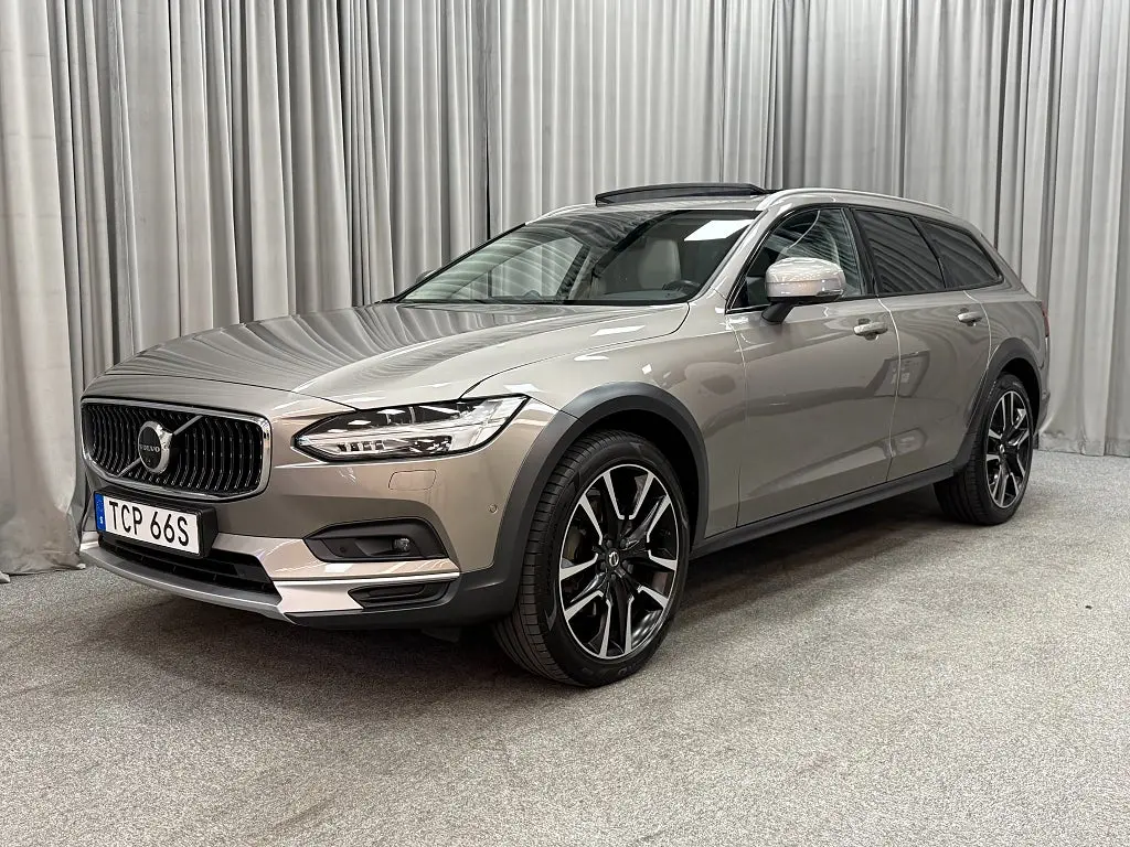 Volvo V90 2021