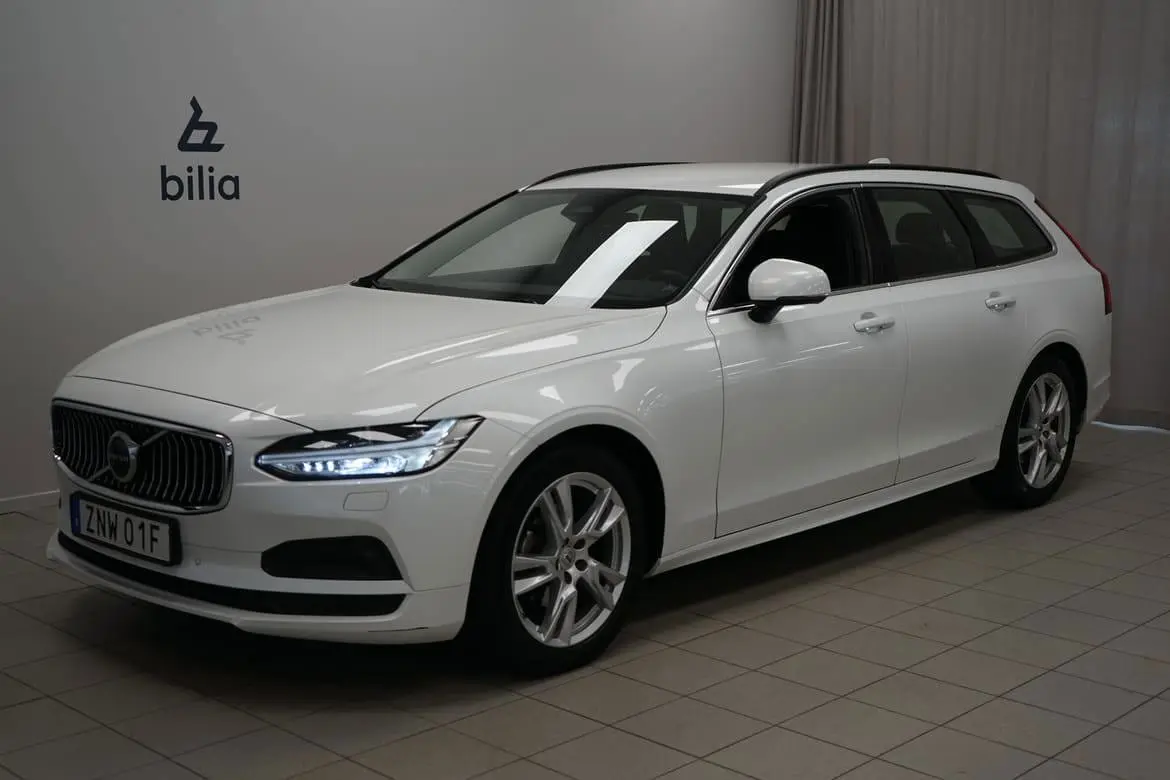 Volvo V90 2024