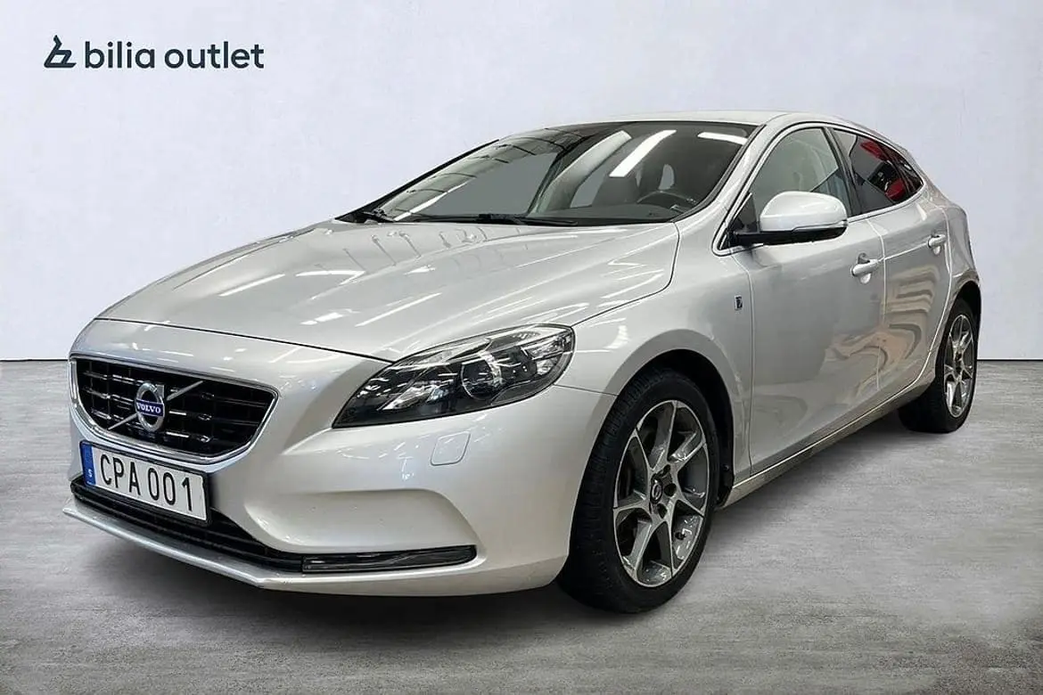 Volvo V40 2015