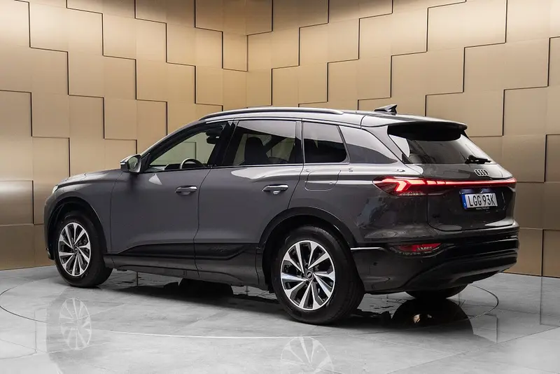 Audi Q6 e-tron 