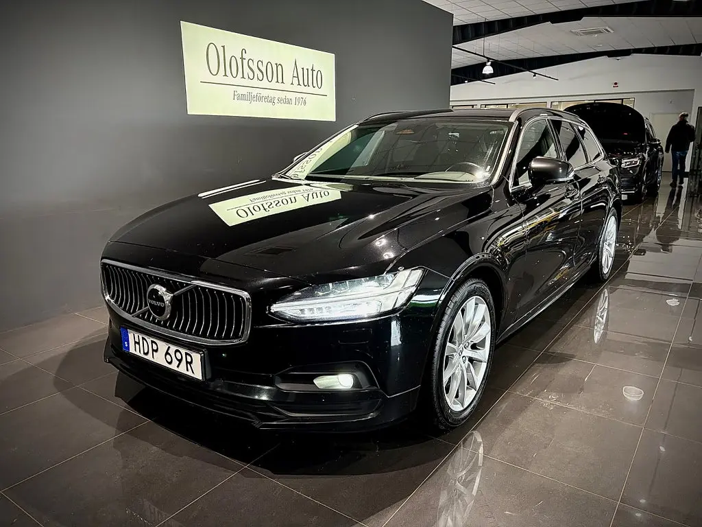 Volvo V90 2022