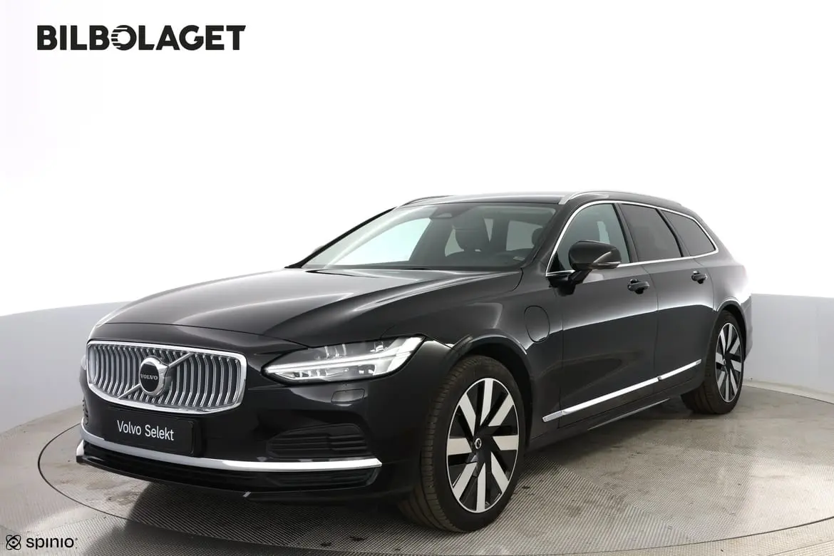 Volvo V90 2025