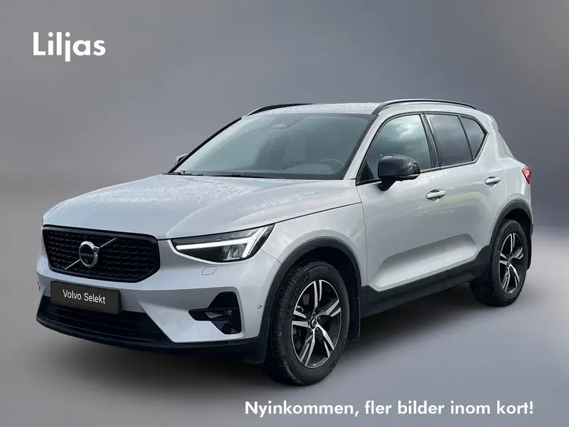 Volvo XC40 2025