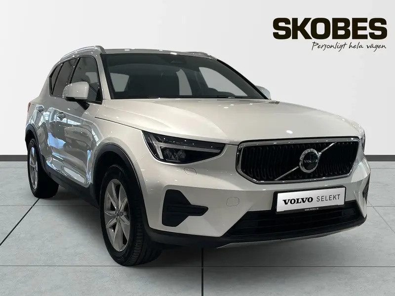 Volvo XC40 2025