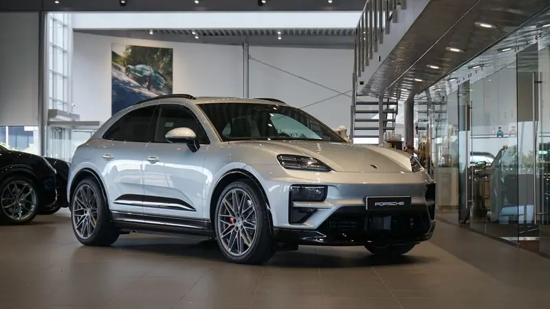 Porsche Macan 2025