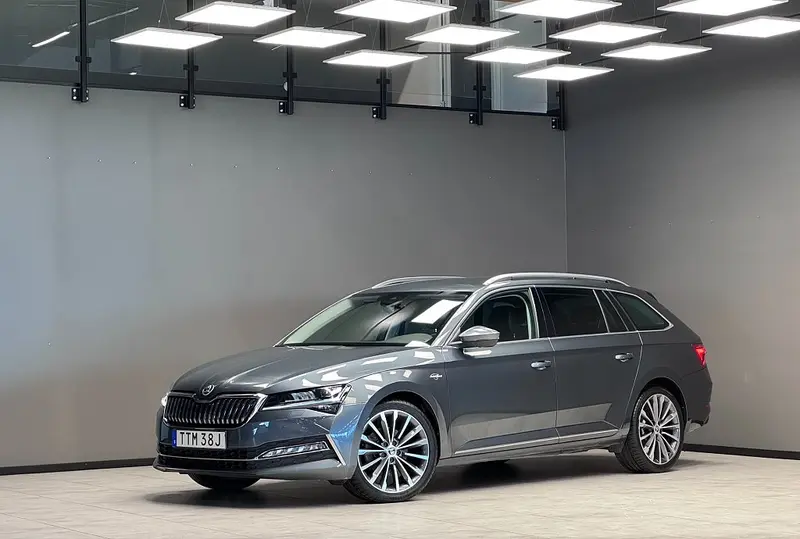 Skoda Superb 2021