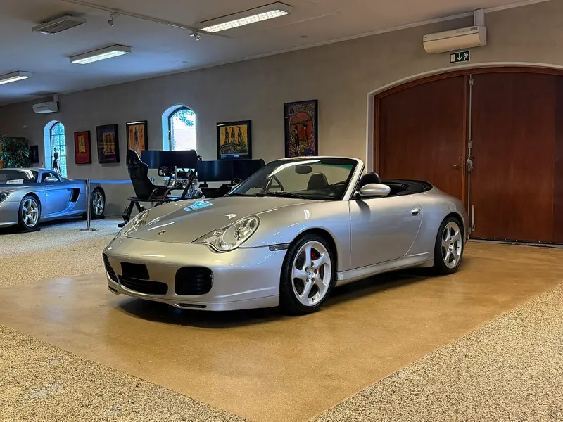 Porsche 911 2004