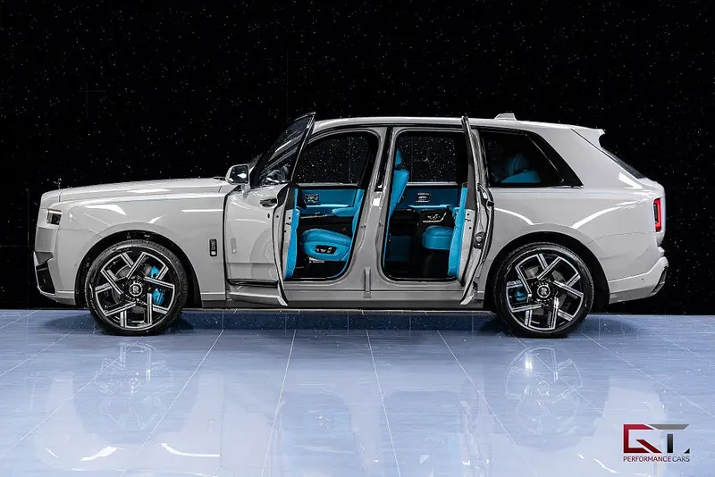 Rolls-Royce CULLINAN 