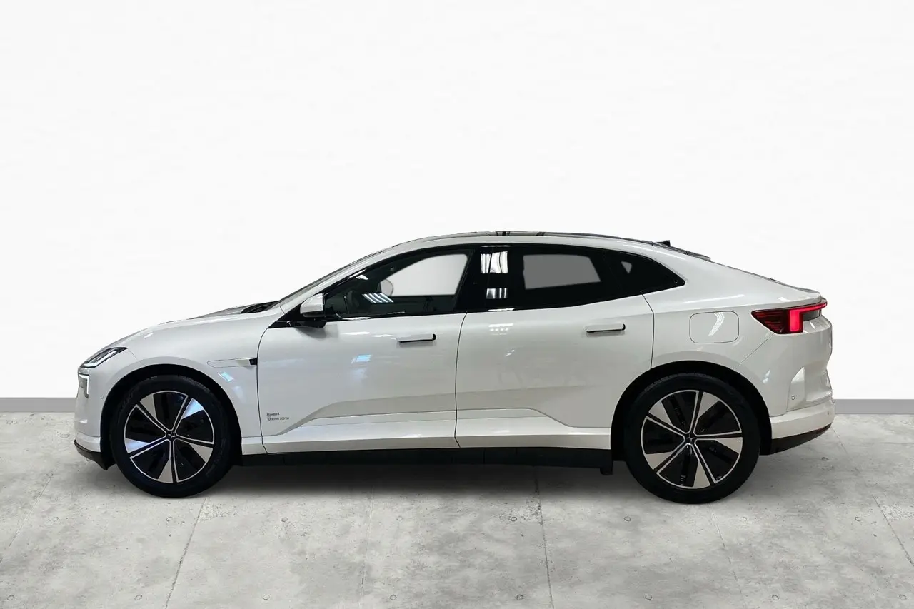 Polestar 4 2025