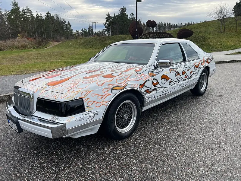 Lincoln Mark 1989