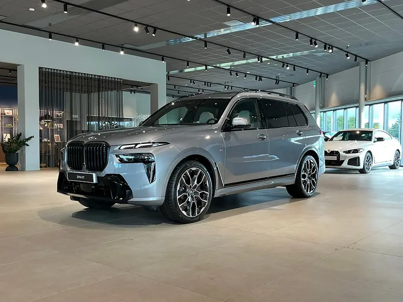 BMW X7 2027