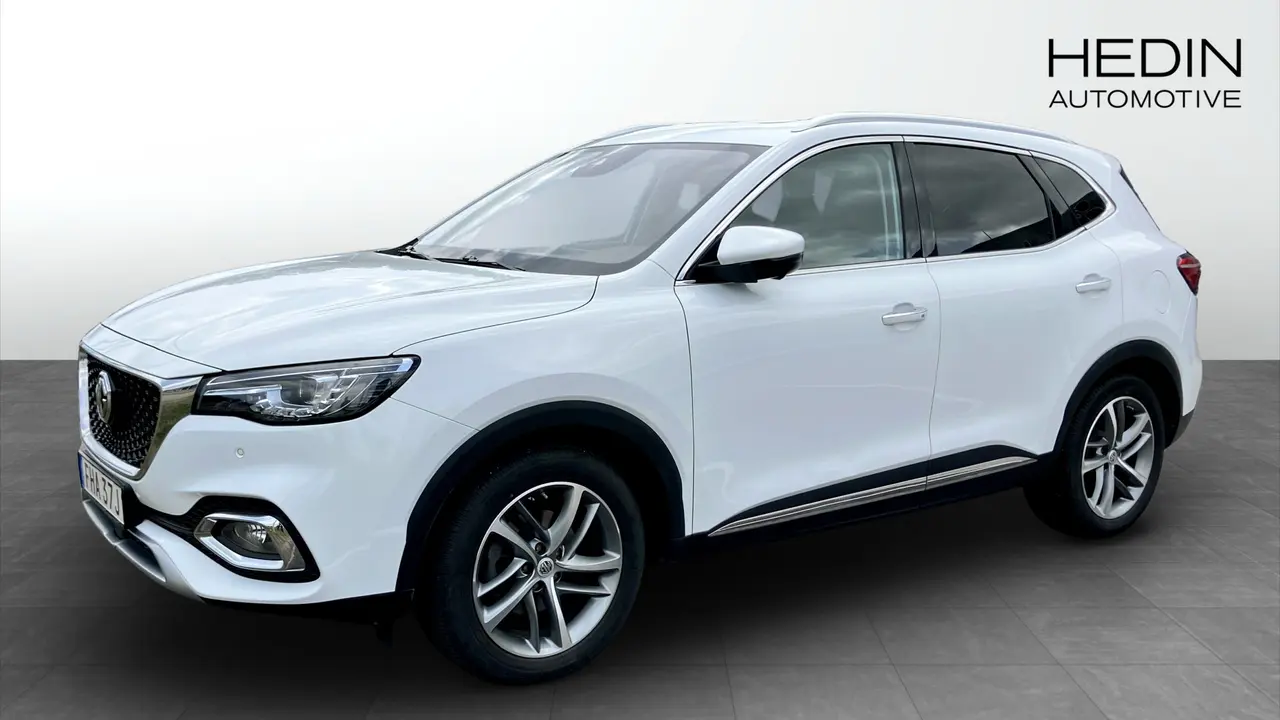 MG HS 2022
