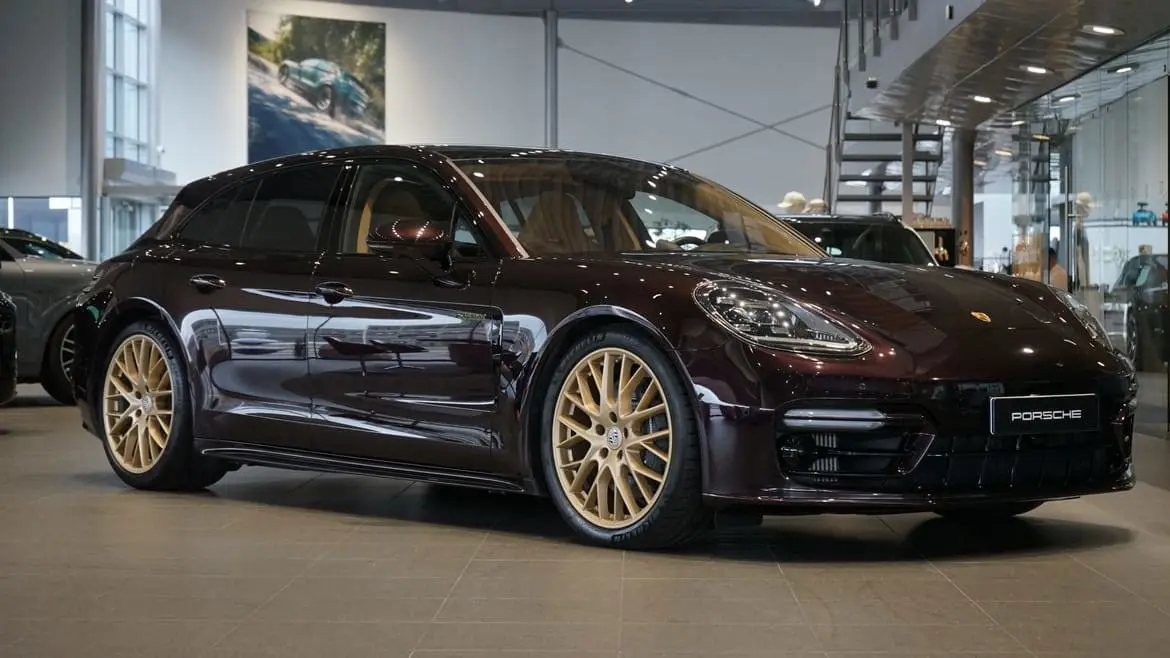 Porsche Panamera 2023